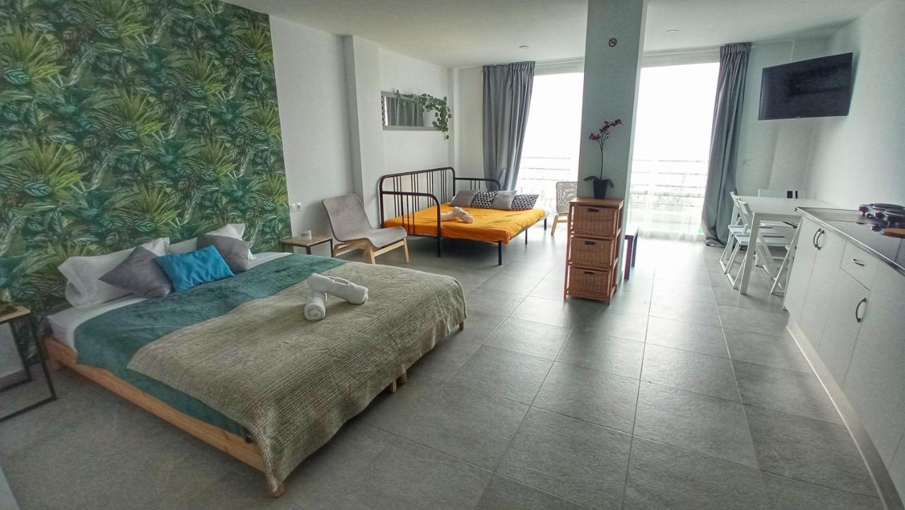 Sunshine Apartments Vistas Al Mar Málaga Dış mekan fotoğraf